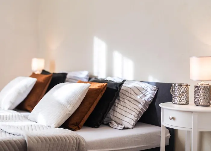 Silvie Apartments - Smeralova